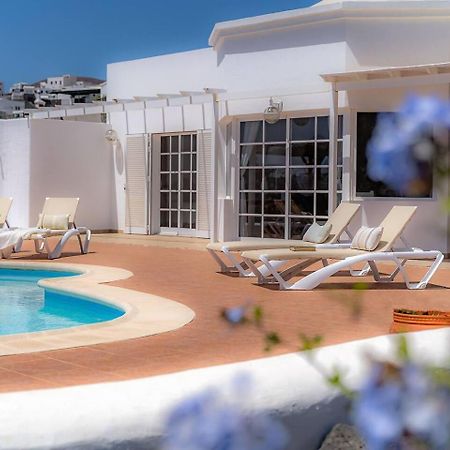 Amazing 3 Bedroom Ocean View With Pool Tías Kültér fotó