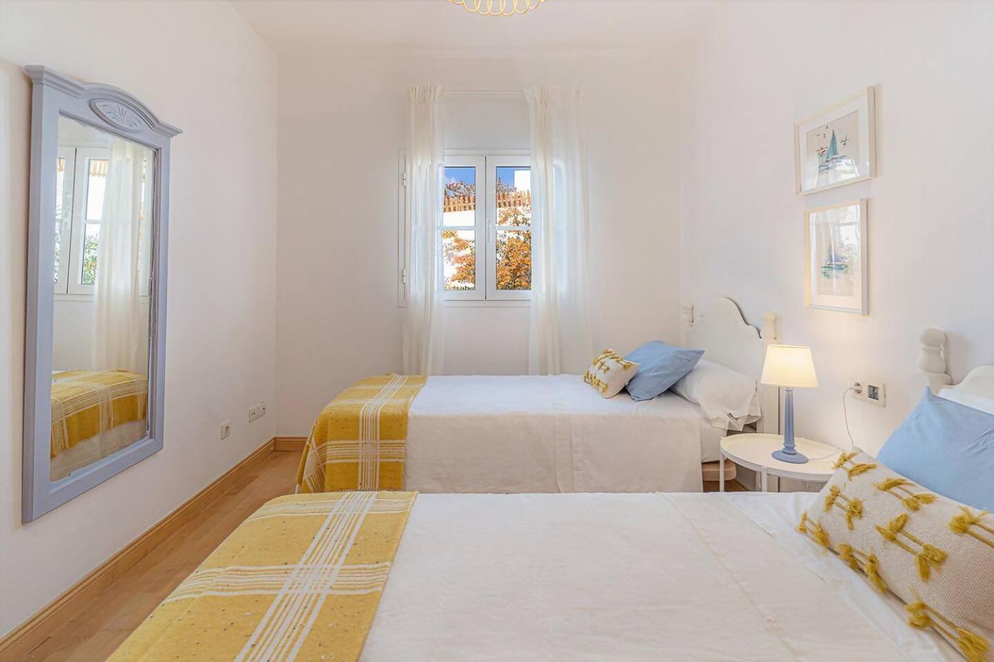 Amazing 3 Bedroom Ocean View With Pool Tías Kültér fotó